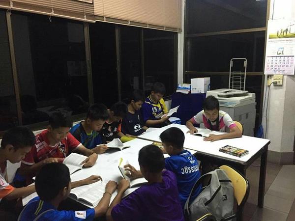 Thai huddle NT Thai huddle NT